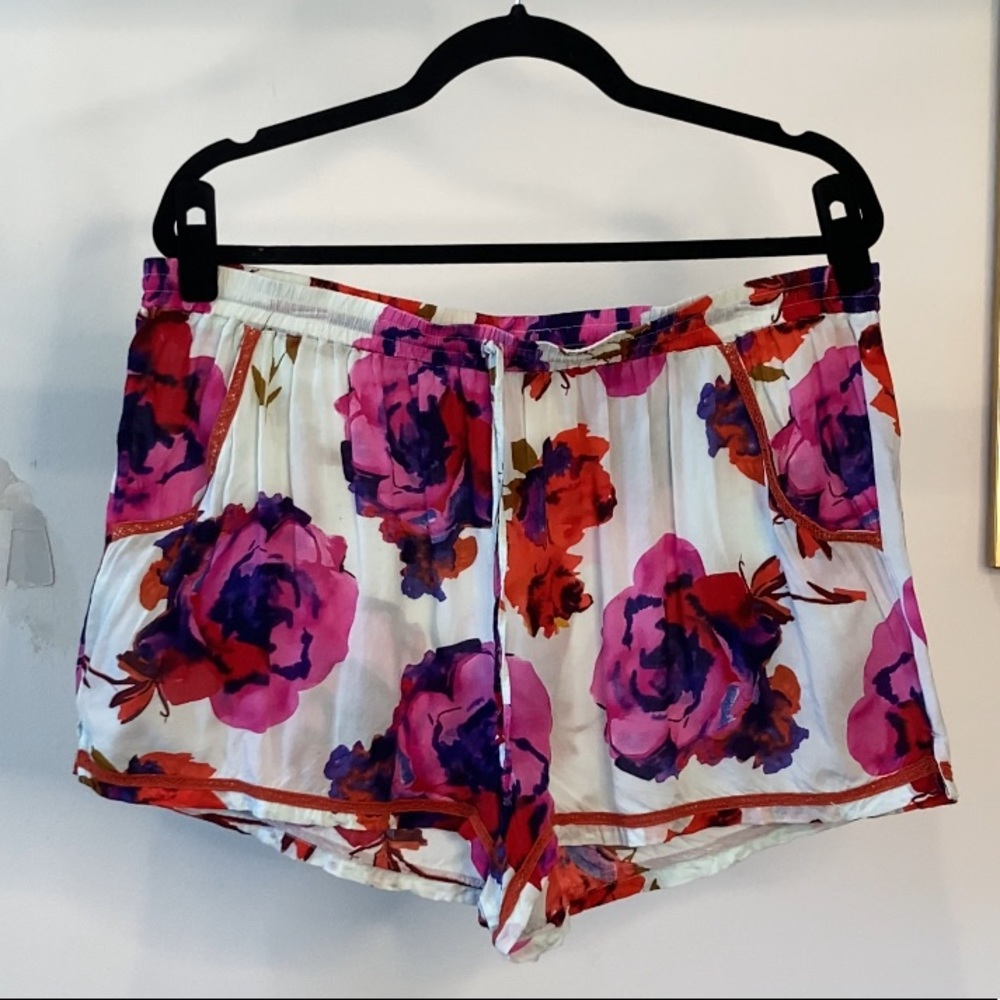 Anthropologie floral jammy shorts